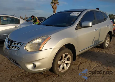2013 Nissan Rogue S z USA, uszkodzony, nr VIN JN8AS5MT7DW513561